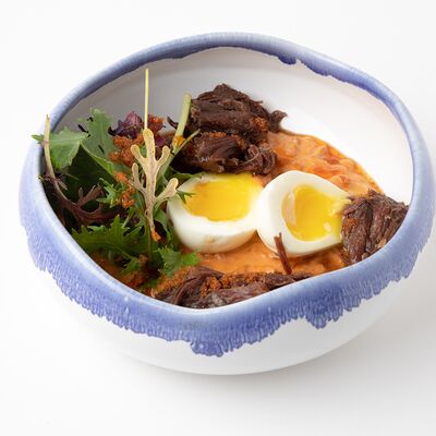 Ризотто из цельнозерновой овсянки с говяжьими щечками в Неспешник по цене 1170 ₽