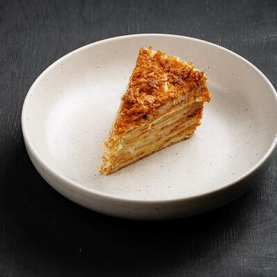 Наполеон с ванильной намелакойв Лимонад loft bar по цене 595 ₽