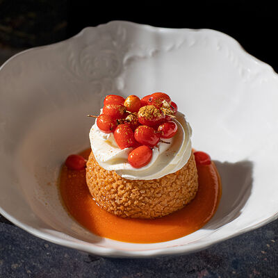 Шу с облепихой и кремом патисьер в Гвидон по цене 850 ₽