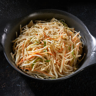 Салат Коул-слоу по-азиатски в Воккер по цене 160 ₽