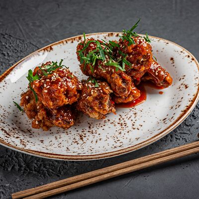 Куриные крылья в соусе кимчи в 4Bo по цене 400 ₽