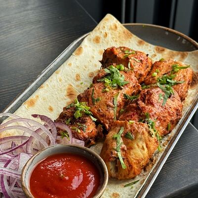 Шашлык из куриной грудки в Фабрика хинкали по цене 702 ₽