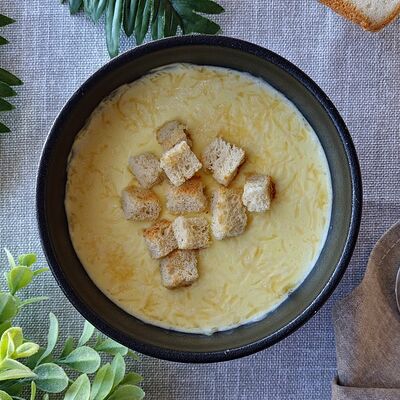 Крем-суп сырный в Топ гастробар по цене 470 ₽