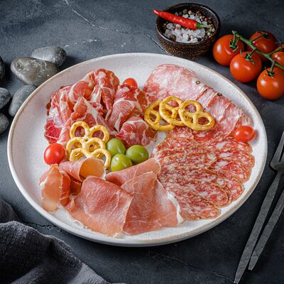 Мясное плато в Encore Cafe по цене 2880 ₽