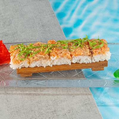 Осидзуси с лососем в Nemo по цене 540 ₽