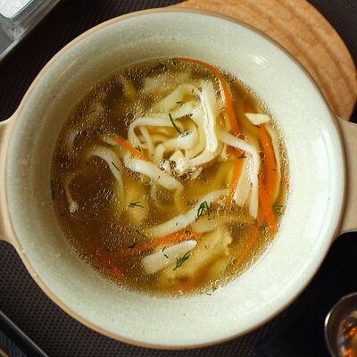 Куриный супчик с домашней лапшой в Мясо & Рыба по цене 440 ₽