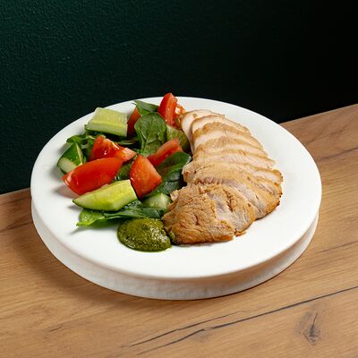 Индейка со свежими овощами в Balcon Day & Night по цене 891 ₽