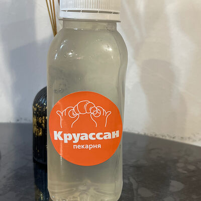 Компот имбирь-лимонв Круассан пекарня по цене 130 ₽