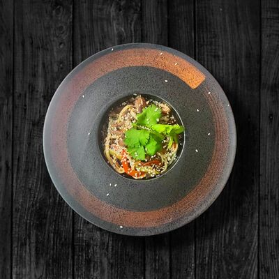 Wok с удоном и говядиной в Foxinn по цене 750 ₽