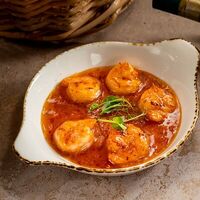 Жареные креветки в кисло-сладком соусе в Чакапули