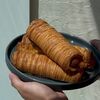 Куриная сосиска в тесте в Zanoza Kруассантерия по цене 400