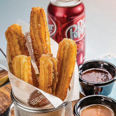 Чуррос с соусом в Бенджамин по цене 399 ₽