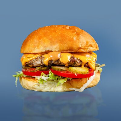 Чизбургер в Мясной цех по цене 720 ₽