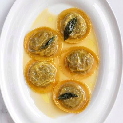 Карамелле с белыми грибами в Londri по цене 1450 ₽