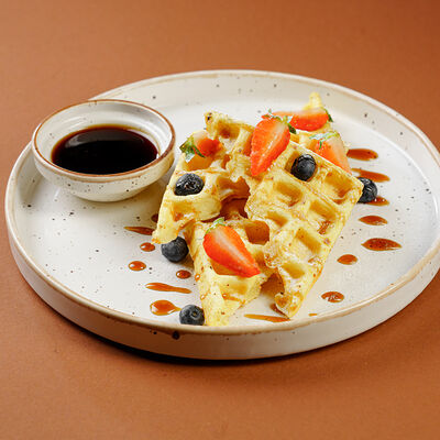 Классические вафли в Sweet Joy Cafe по цене 462 ₽