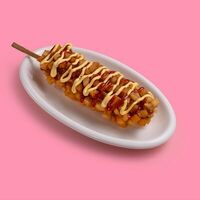 Корн-дог сырный с картошкой фри в Ramёn Bar