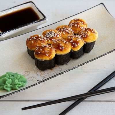 Запеченный ролл Спайси хот в 4 Лосося по цене 519