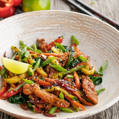 Теплый салат по-азиатски в Двор Помидор по цене 380