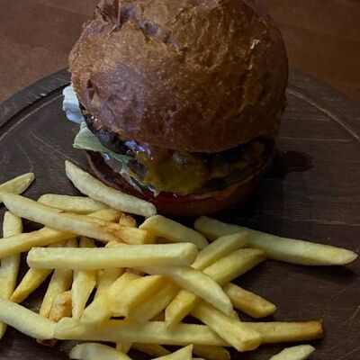 Большой мясной бургер в ROS по цене 990 ₽