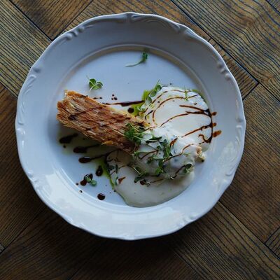 Наполеон с кижучем малой соли и каймаком в 12 kitchen & wine по цене 730 ₽