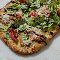 Пицца Цезарь в Буратто