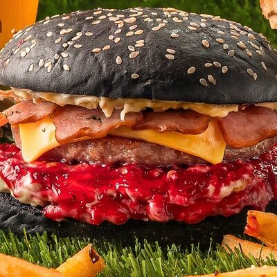 Бургер Черная мамба в Ермолаевъ спорткомитет по цене 680 ₽