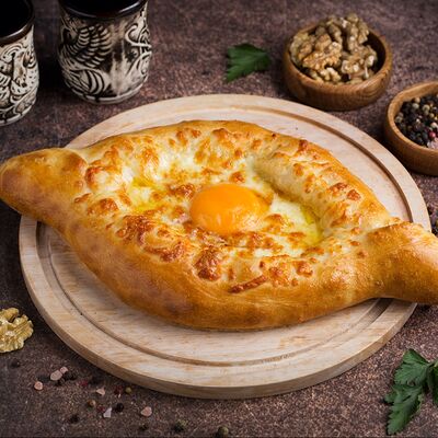 Хачапури по-аджарски S в Грузинская пекарня по цене 420 ₽