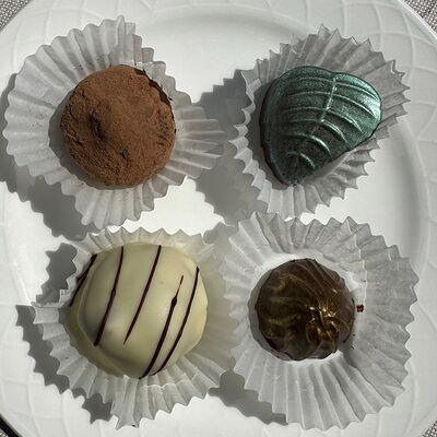 Конфеты Трюфель в Wine & Vine по цене 195 ₽