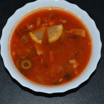 Солянка в SUSHIROLLS по цене 320 ₽