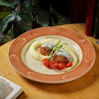 Митболлы с картофельным пюре в Гастробар Библиотека
