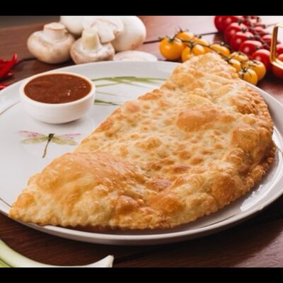 Чебурек с курицей в Чебуречная №1 по цене 470 ₽