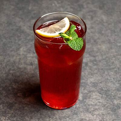 Лимонад Клубника-гранат в Залечь на дно в Брюгге по цене 378 ₽