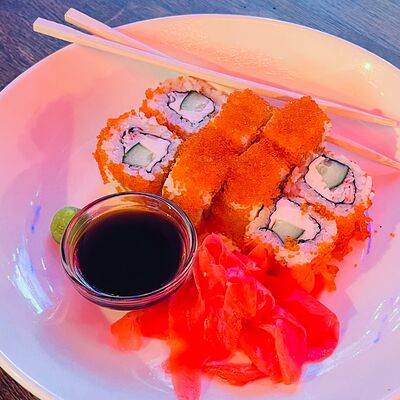 Ролл Калифорния в Craft Lab Cafe по цене 350 ₽