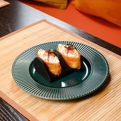 Инари суши с креветкой в ВАЗИЮ по цене 799 ₽