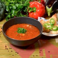 Харчо с говядиной и домашними гренками в АйДаБаран