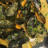 Мидии в соусе том ям в Пилмэн