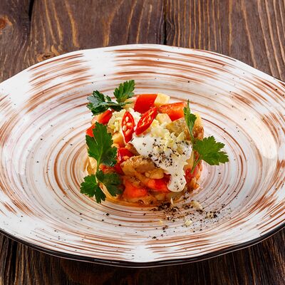 Салат кавказский с баклажанами в У Ханумы по цене 400 ₽