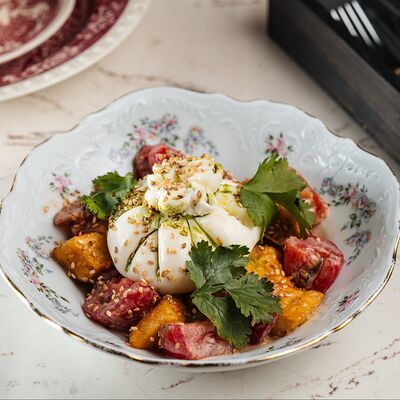 Буррата, кабачки, томаты кимчи в Just Bar & Kitchen по цене 750 ₽