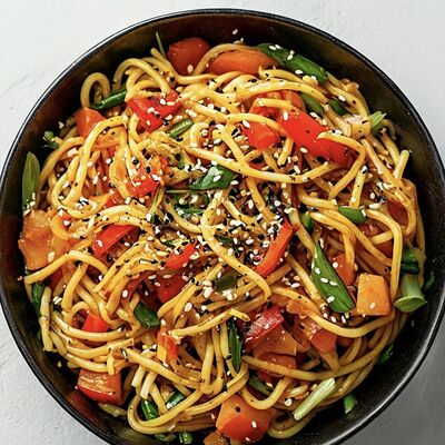 Wok лапша с овощами в Да! Роллы по цене 440 ₽