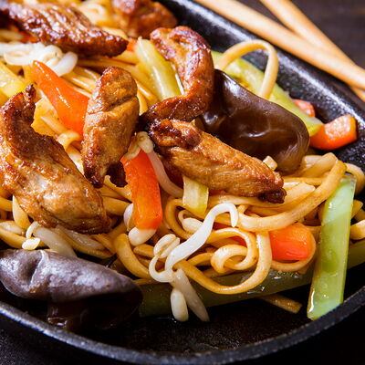 Удон от шеф-повара со свининой в Чайна Тун по цене 285