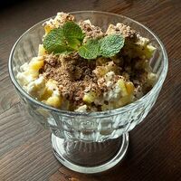 Творог с фруктами в Caffe 47