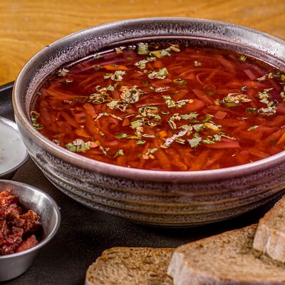 Суп Борщец в The Rocket Bar по цене 690 ₽