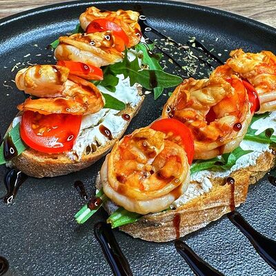Брускетта с креветкамив Гастропаб Ёж по цене 270 ₽