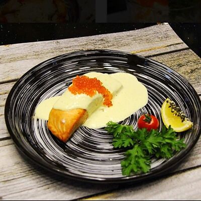 Лосось в икорно-сливочном соусев Сказка lounge по цене 1920 ₽