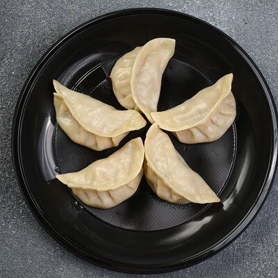 Гёдзе с курицей в Testovarka по цене 309 ₽