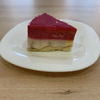 Торт-суфле Малина в Coffee Mouse по цене 120 ₽