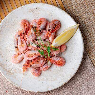 Креветки отварныев Бурито по цене 1170 ₽