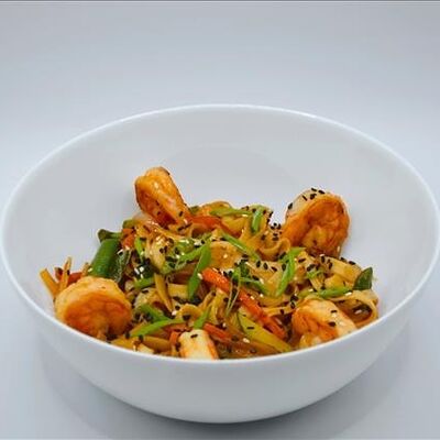 Вок с креветкой в Империя Ролл по цене 595 ₽