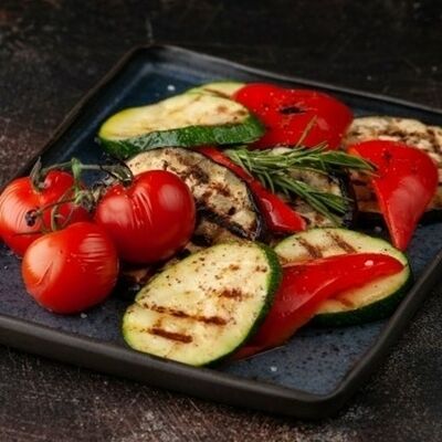 Овощи гриль в Плавники и клешни по цене 720 ₽