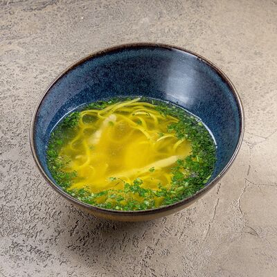 Куриный бульон с лапшой в Тестория по цене 350 ₽